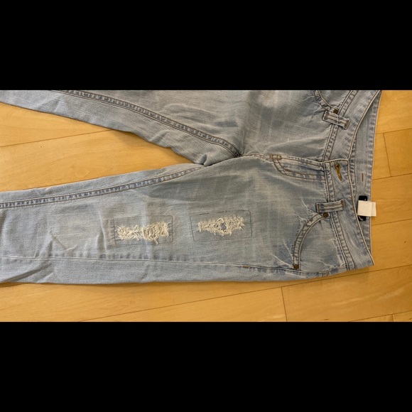 Distressed Jeans - Picture 4 of 6
